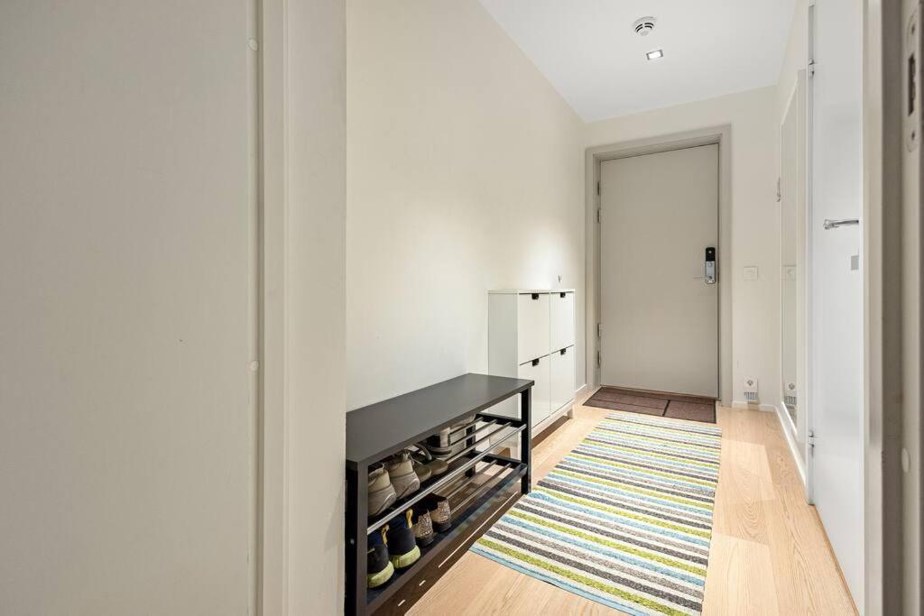 Modern 3Bed Room Sea View Apartment @ Oslo Barcode Экстерьер фото